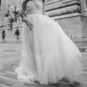 Alena Leena Armeria wedding dress